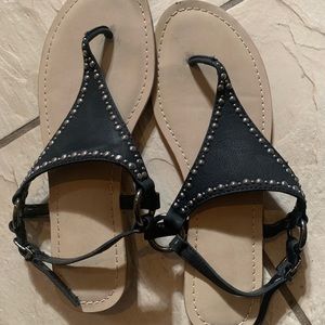Vera Wang thong sandals